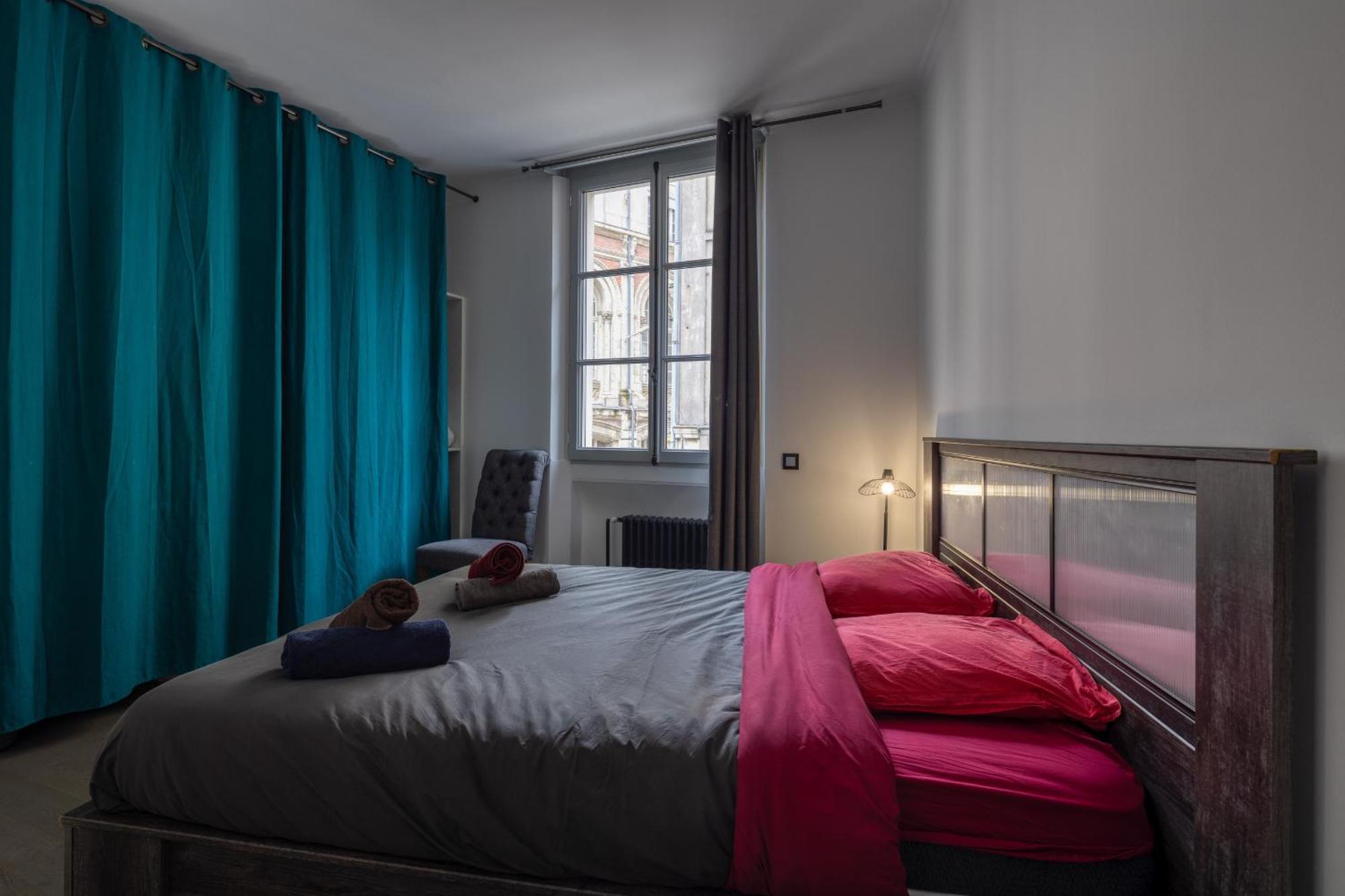 Appartement Spacieux Au Coeur D'Angers Etage 1 - 6 Personnes ภายนอก รูปภาพ