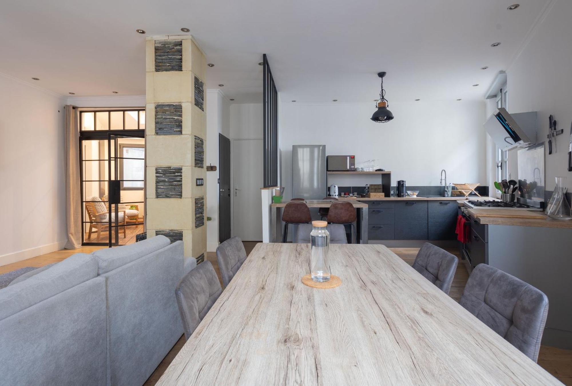 Appartement Spacieux Au Coeur D'Angers Etage 1 - 6 Personnes ภายนอก รูปภาพ